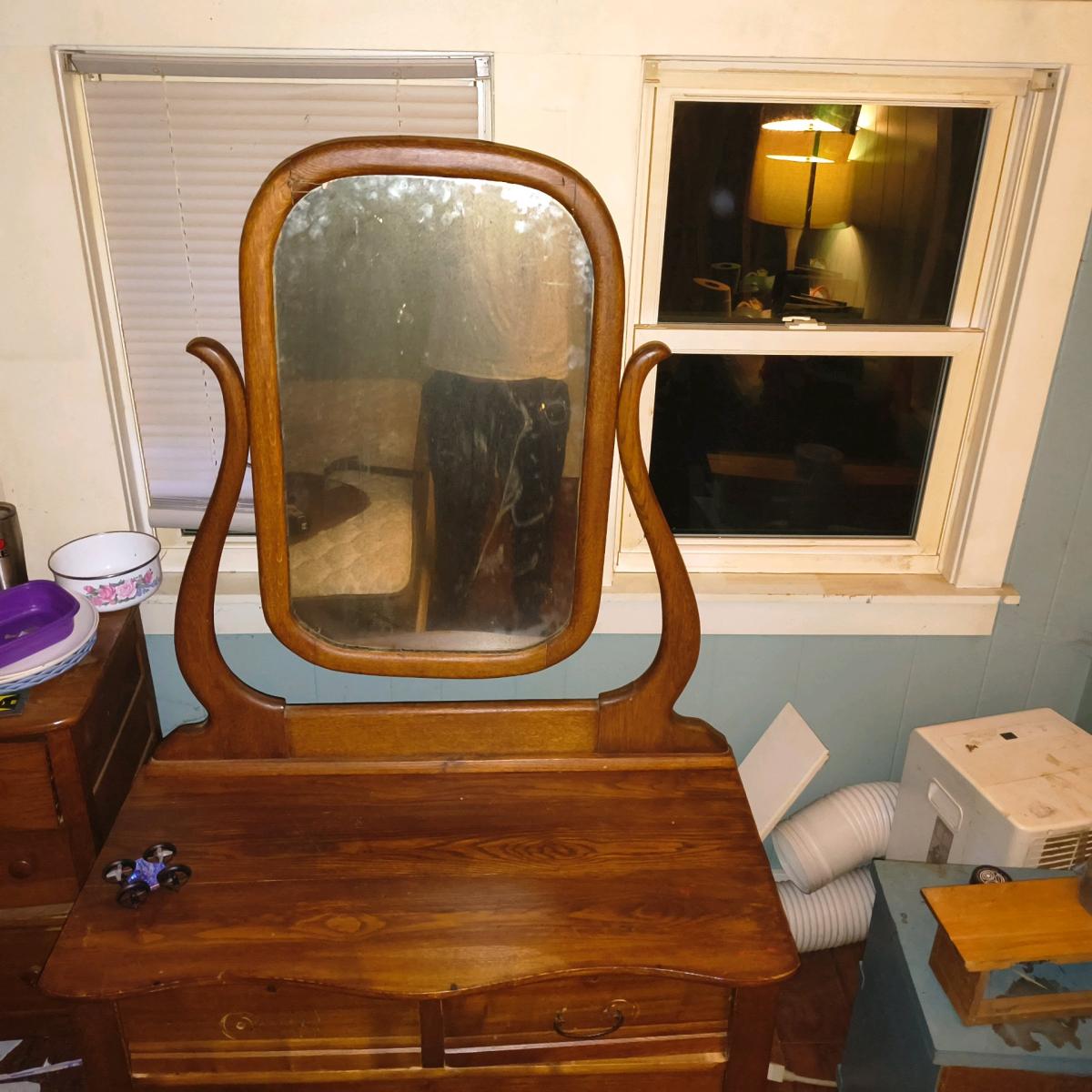 antique dresser and mirror - Westbrook, Maine - FleaMarketBay
