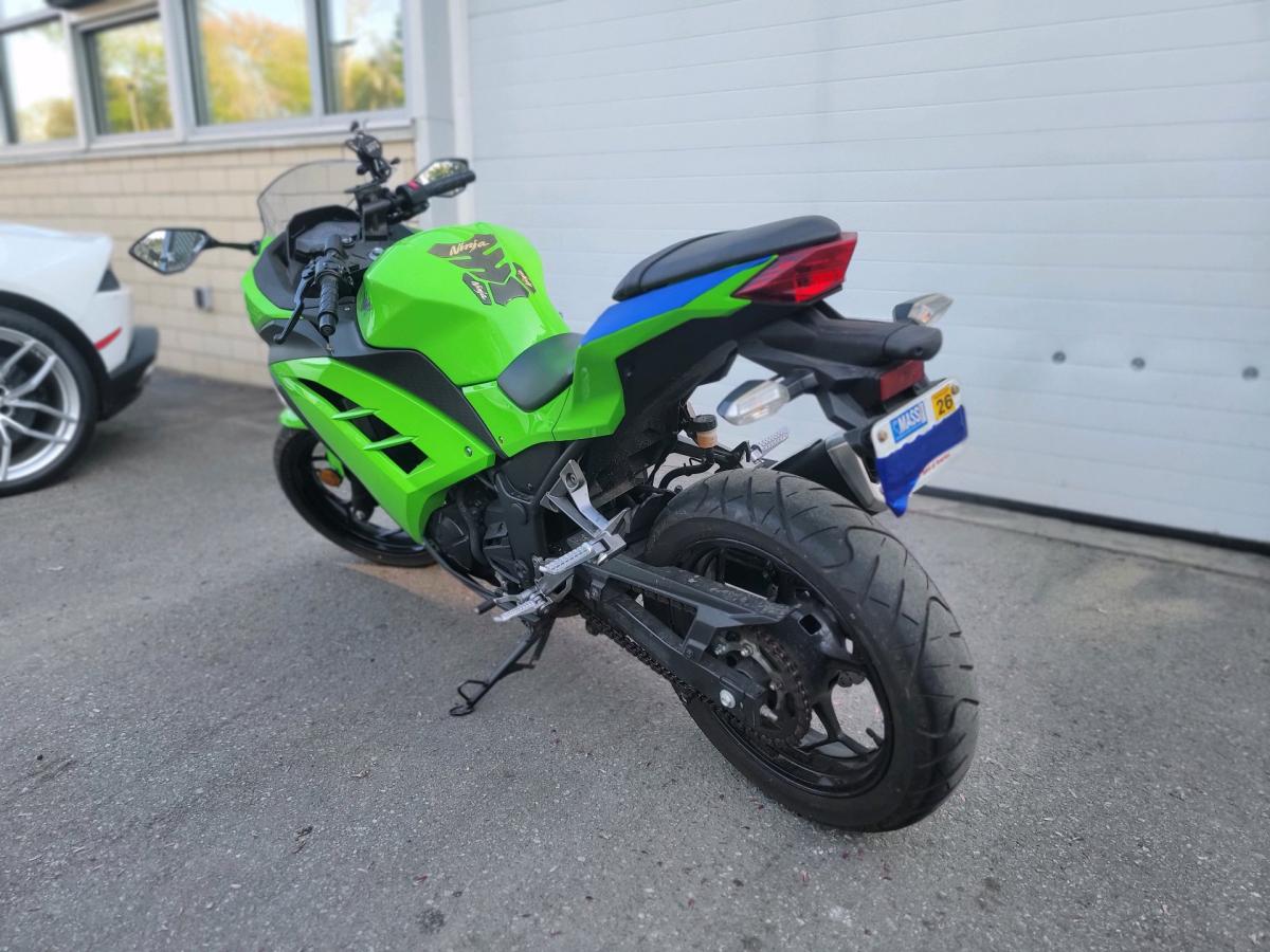 kawasaki Ninja 300 - Natick, Massachusetts - FleaMarketBay