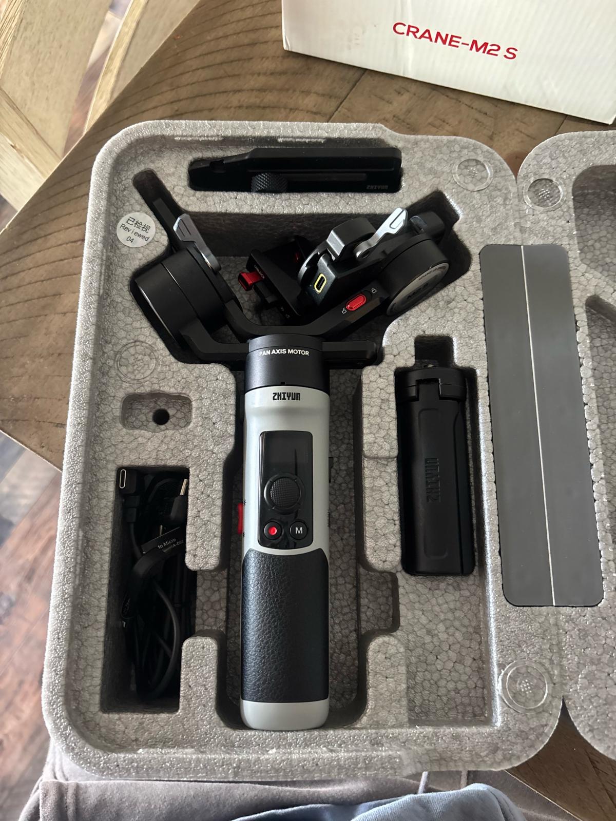 Sony ZVE10 Camera  Zhiyun Crane M2S Gimbal Bundle - Ceres, California - FleaMarketBay