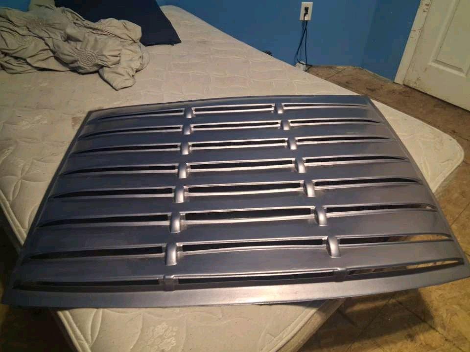 2010 mustang rear louver - Upland, Indiana - FleaMarketBay