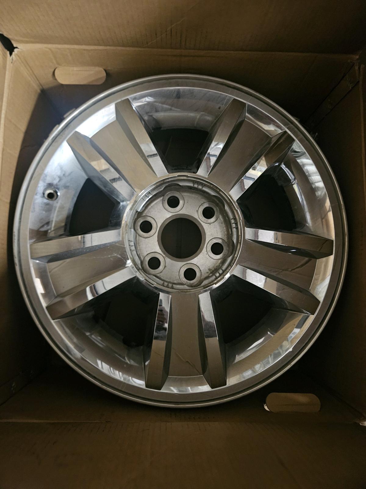 2013 Chevrolet Silverado 20in chrome rims - Aubrey, Texas - FleaMarketBay