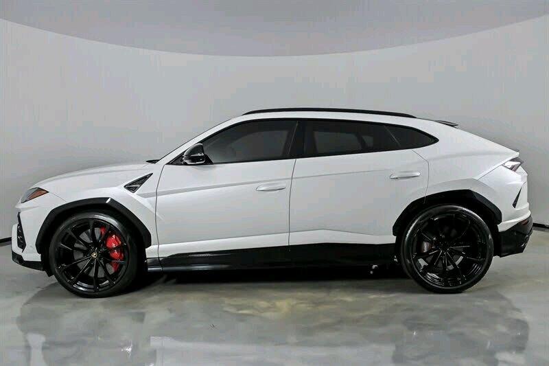 2021 Lamborghini Urus AWD  205353 - Bethel, Delaware - FleaMarketBay