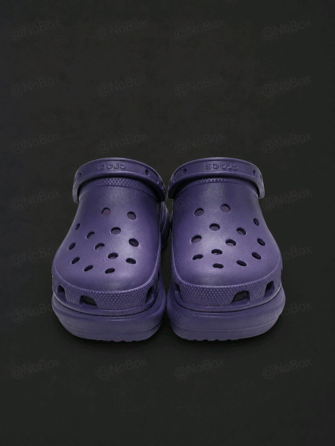 Crocs Womens Classic Bae Clogs - El Cajon, California - FleaMarketBay