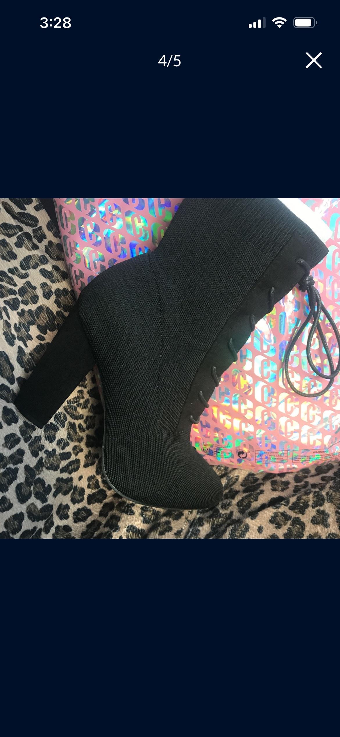 CuCoo Womens Booties Size 7 - Houston, Texas - FleaMarketBay