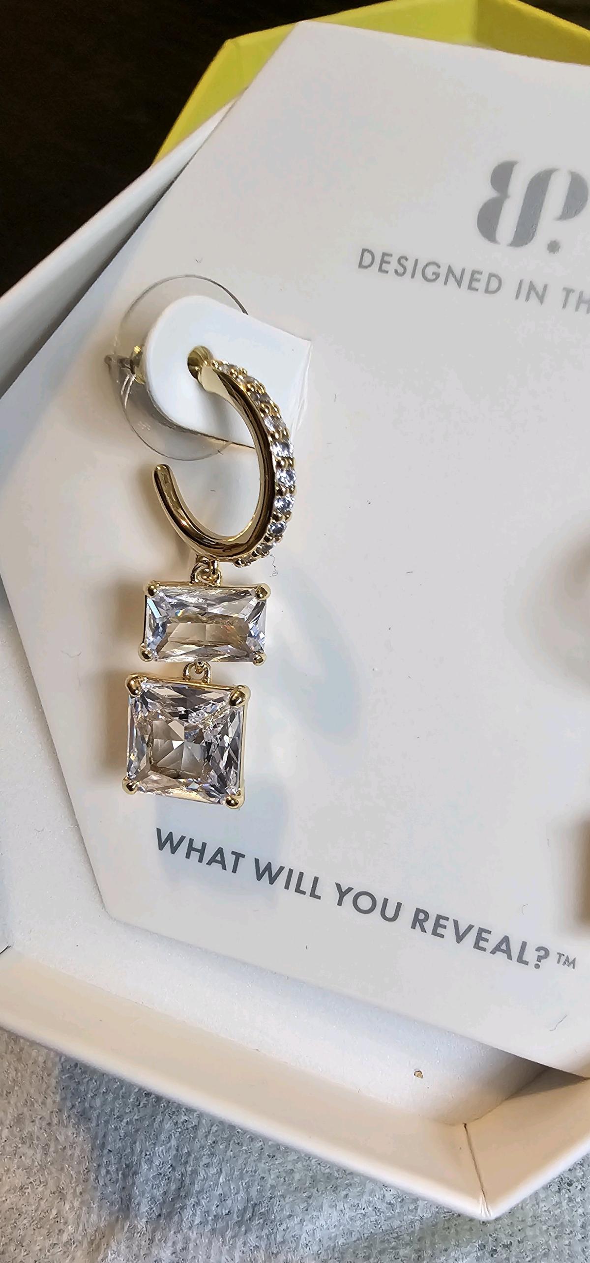 Diamond Cubic Zirconia Gold Plating Earrings - Moncks Corner, South Carolina - FleaMarketBay