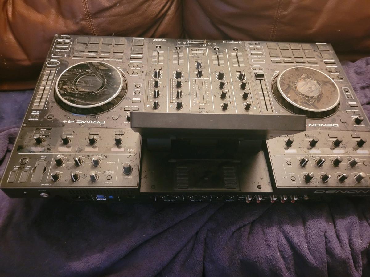 Denon DJ Prime 4 music mixer with touch screen - Blue Earth, Minnesota - FleaMarketBay
