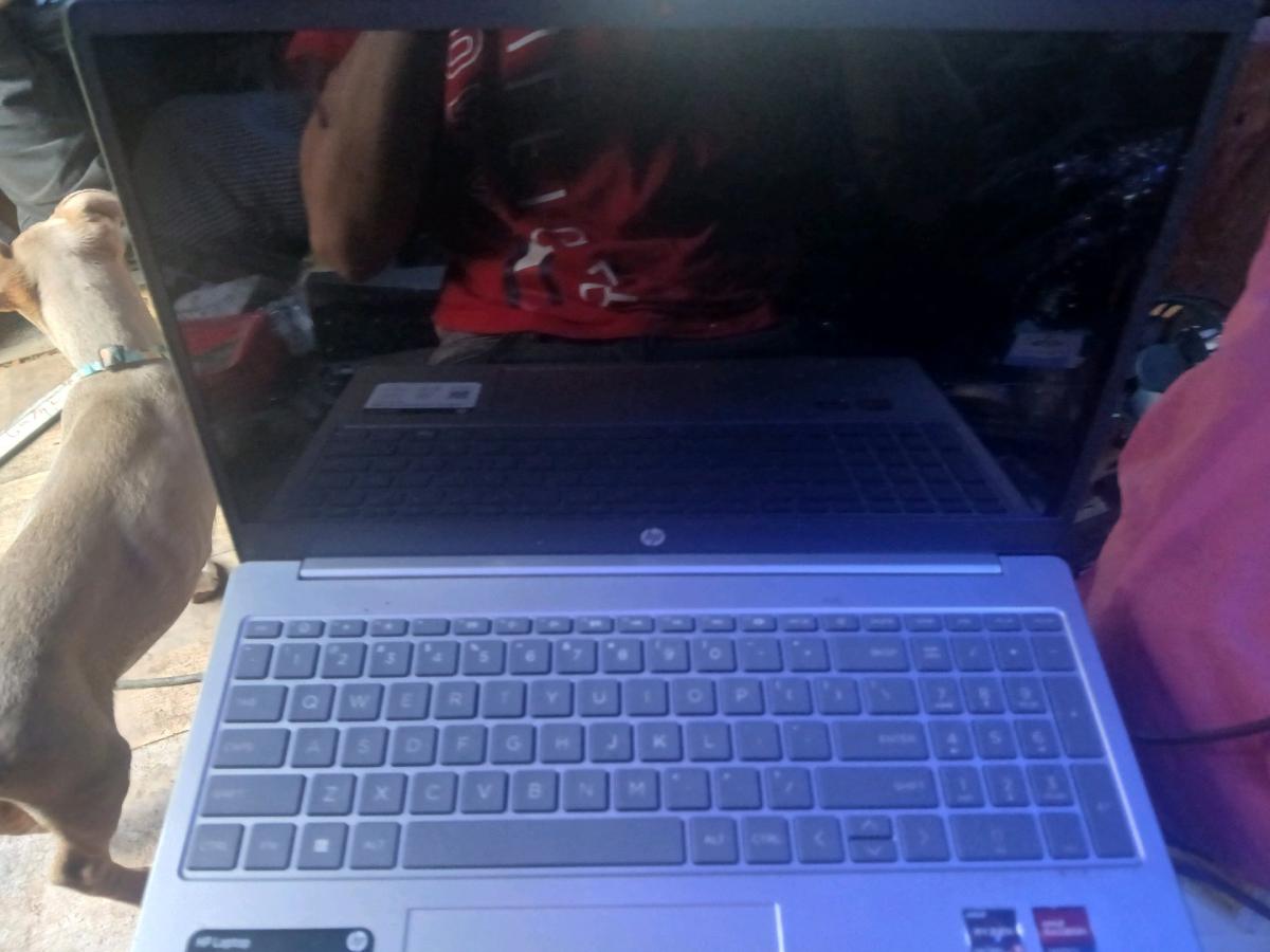hp laptop its almost brand new just locked - Gaffney, South Carolina - FleaMarketBay