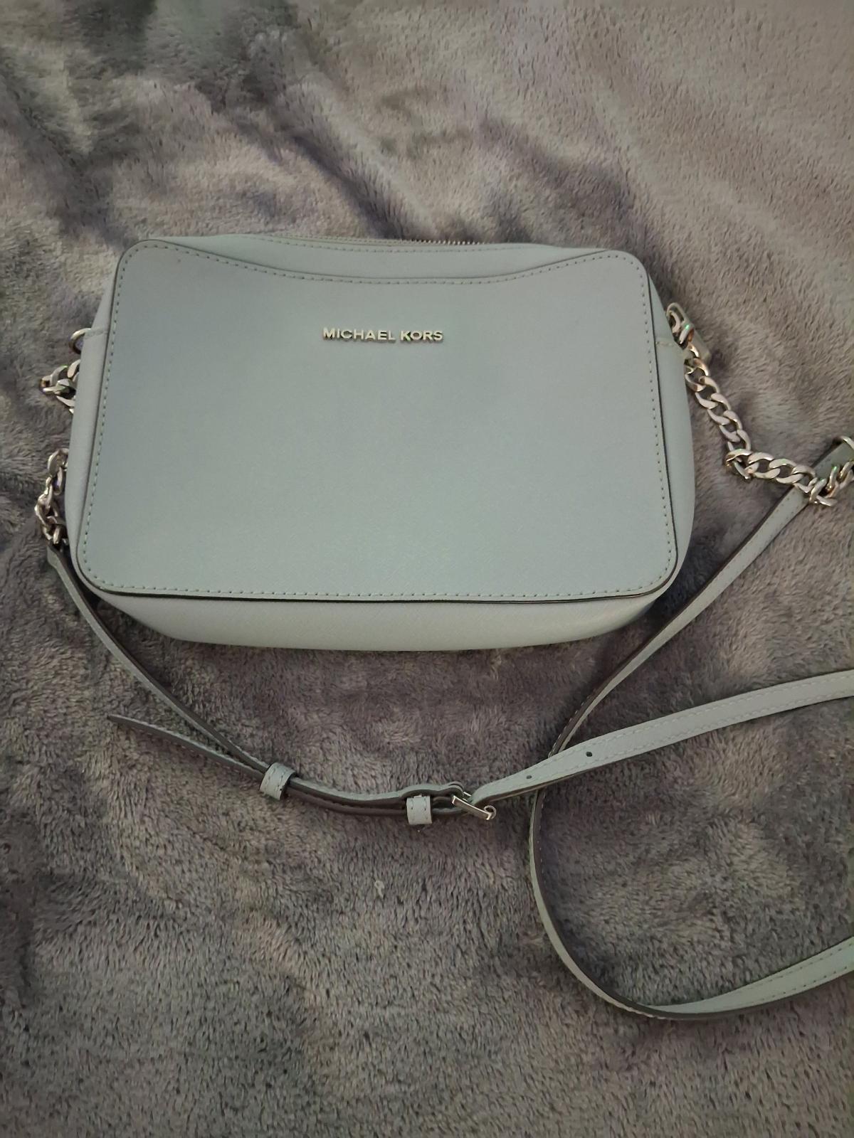 Small Michael kors bag - Branson, Missouri - FleaMarketBay