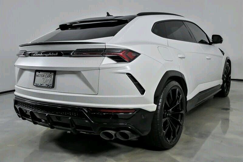 2021 Lamborghini Urus AWD  205353 - Bethel, Delaware - FleaMarketBay