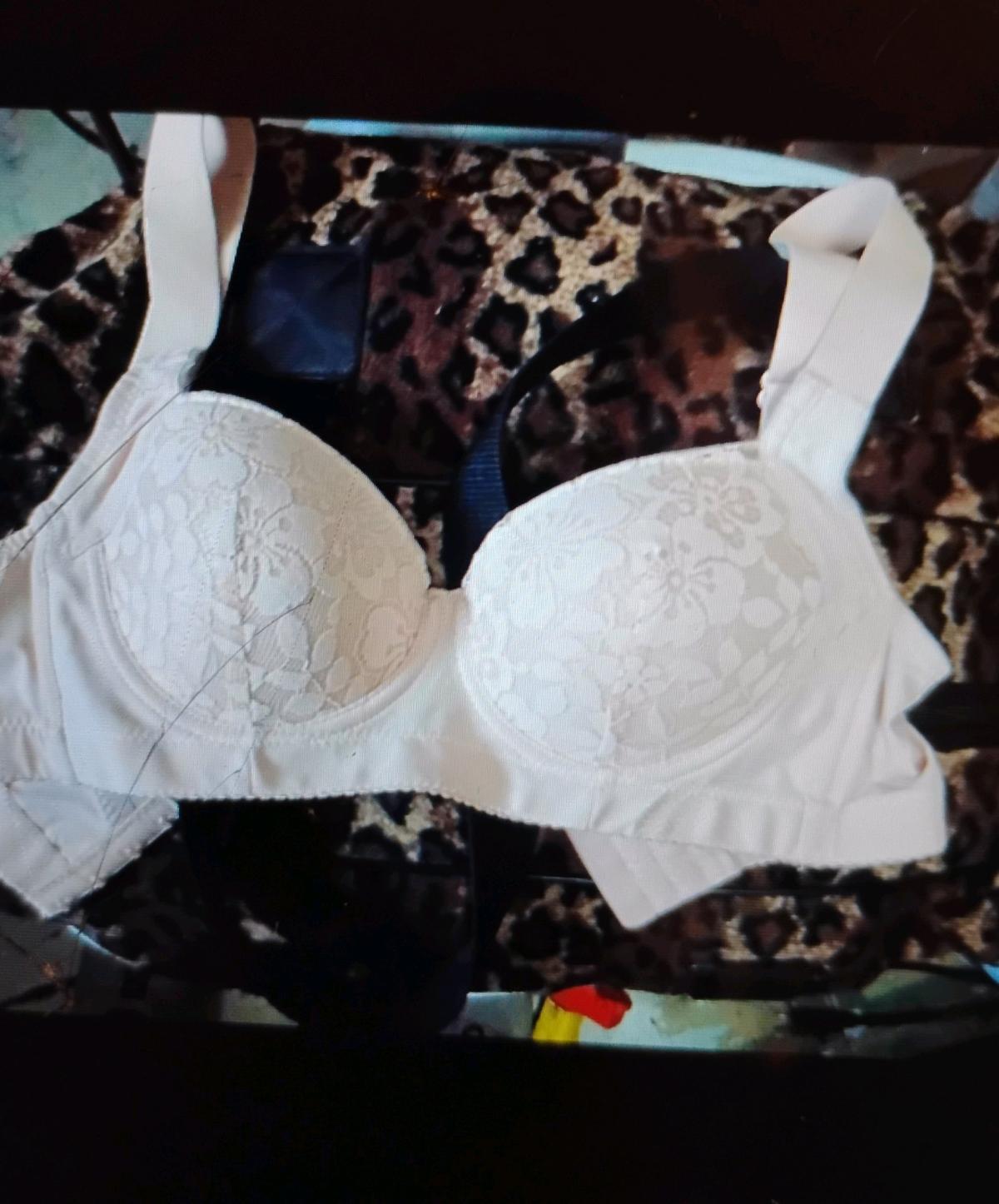 A New White Bra - Swansea, South Carolina - FleaMarketBay