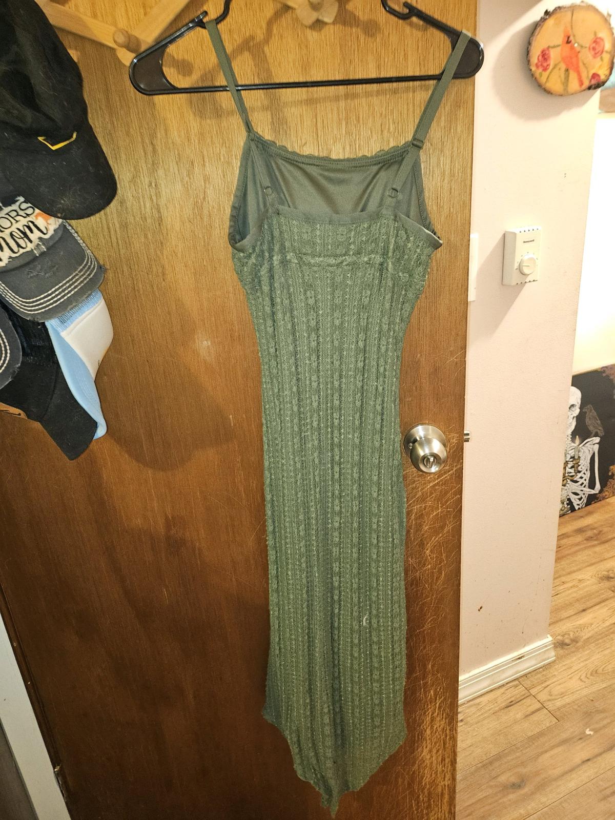 green dress - Abington, Pennsylvania - FleaMarketBay