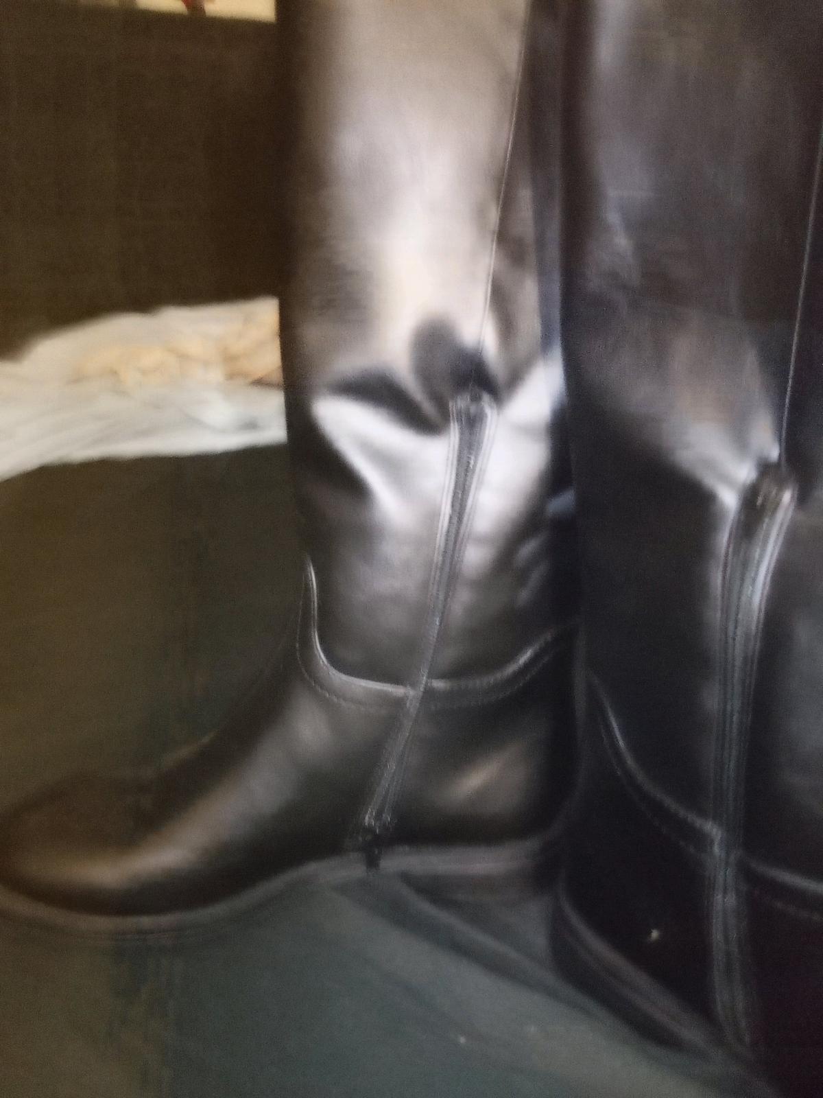 ladies boots size 7 - Abilene, Texas - FleaMarketBay