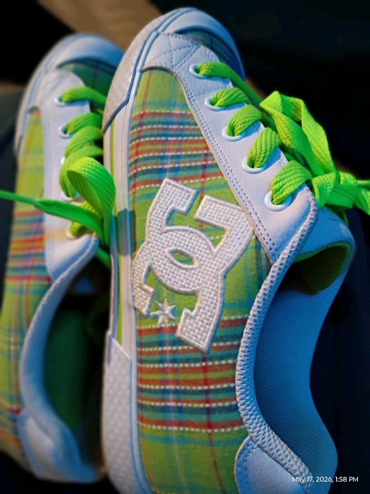 DC plaid shoes very cute - Denver, Colorado - FleaMarketBay