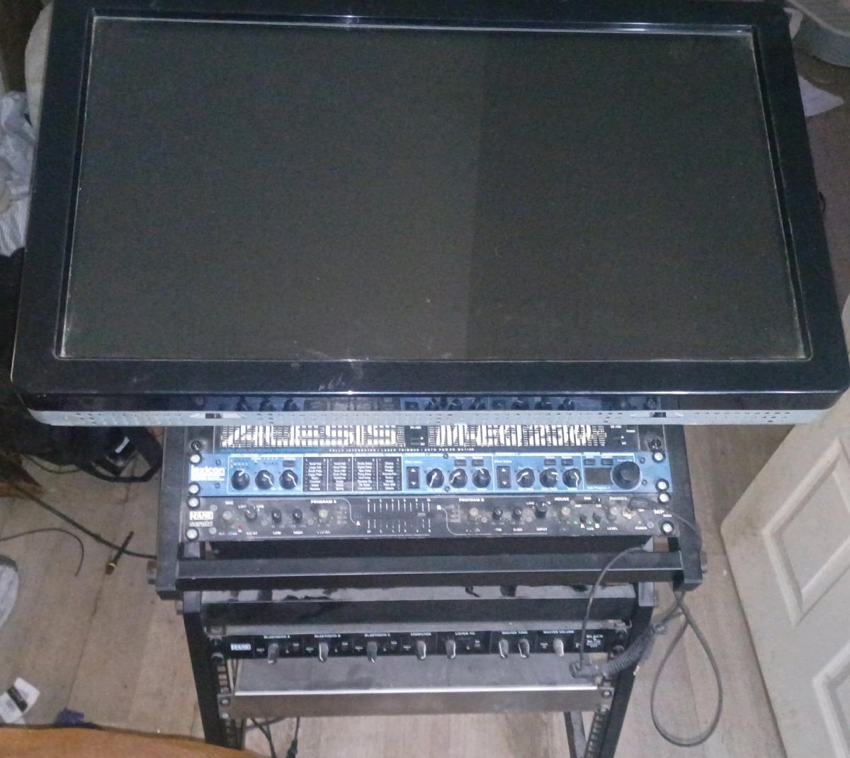 dj equipment - Columbus, Ohio - FleaMarketBay