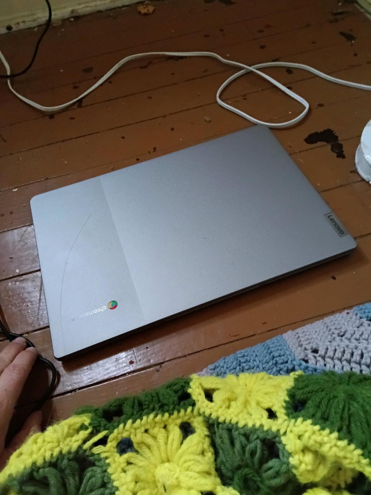 Chromebook 2025 all reset ready to go has charger - Cleveland, Ohio - FleaMarketBay