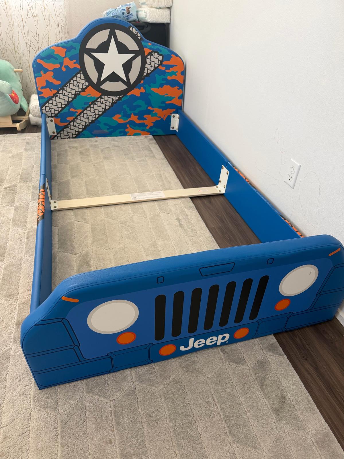 twin jeep bed for kids - Glendale, California - FleaMarketBay