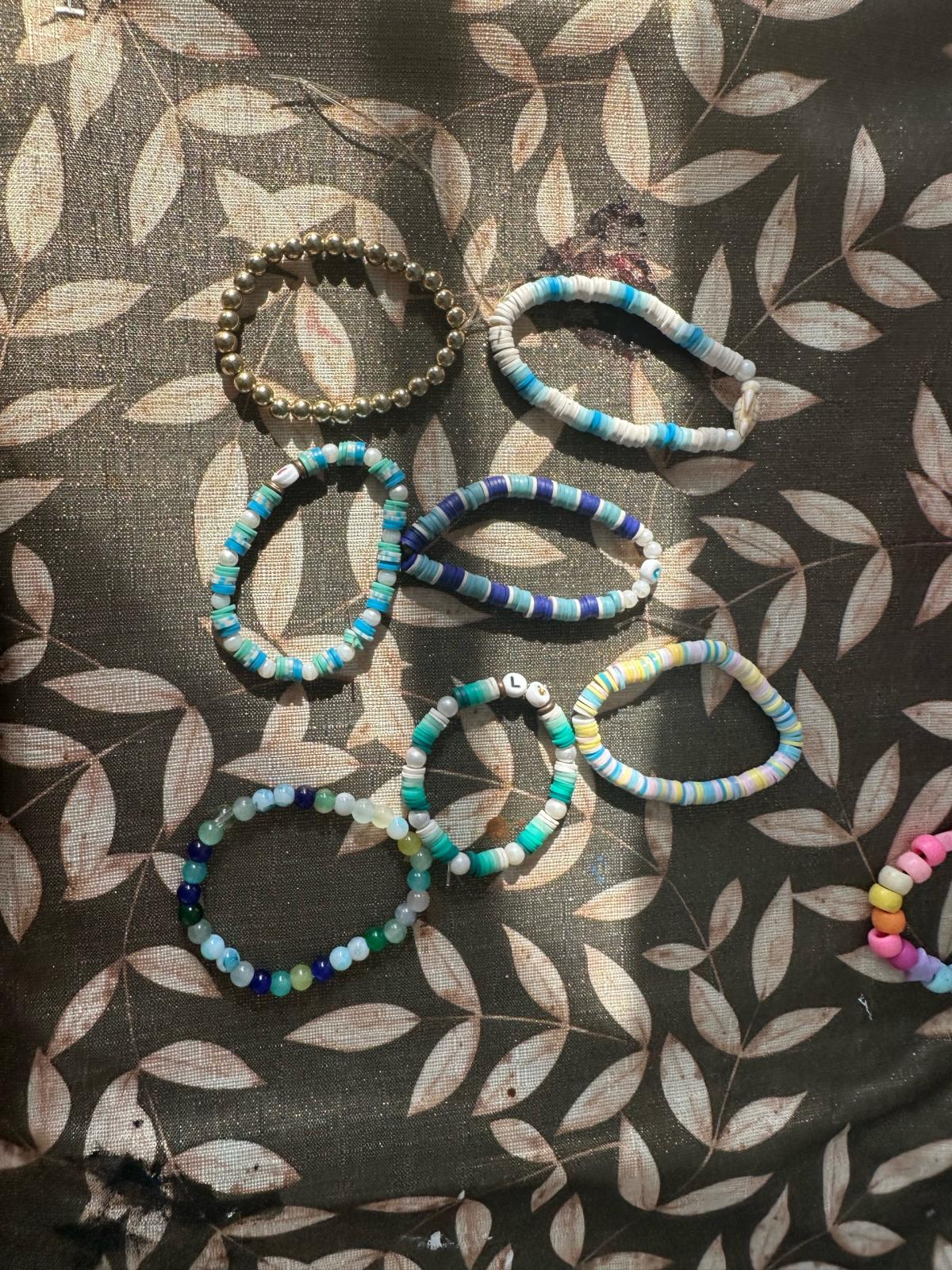 Beach blue vibe bracelets - Fort Worth, Texas - FleaMarketBay