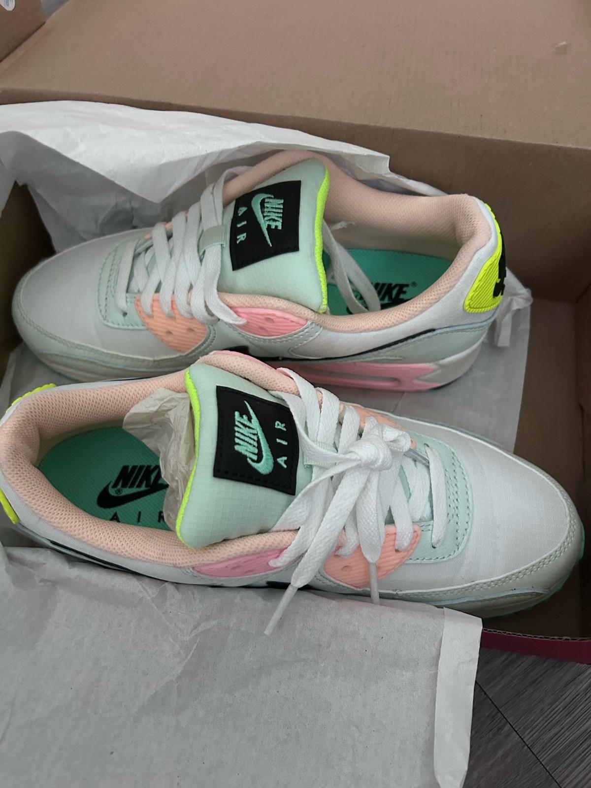 Nike Air Max Sherbert - Portland, Oregon - FleaMarketBay