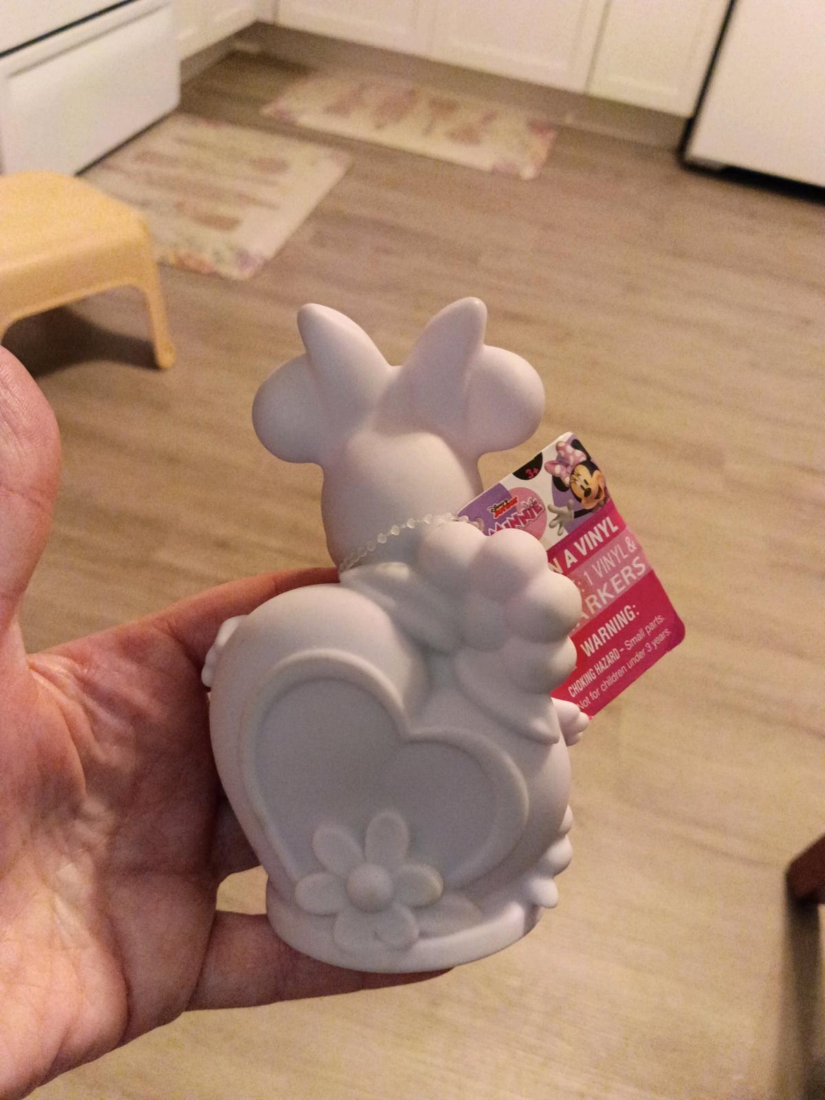 Minnie mouse figurine - Madison, Indiana - FleaMarketBay