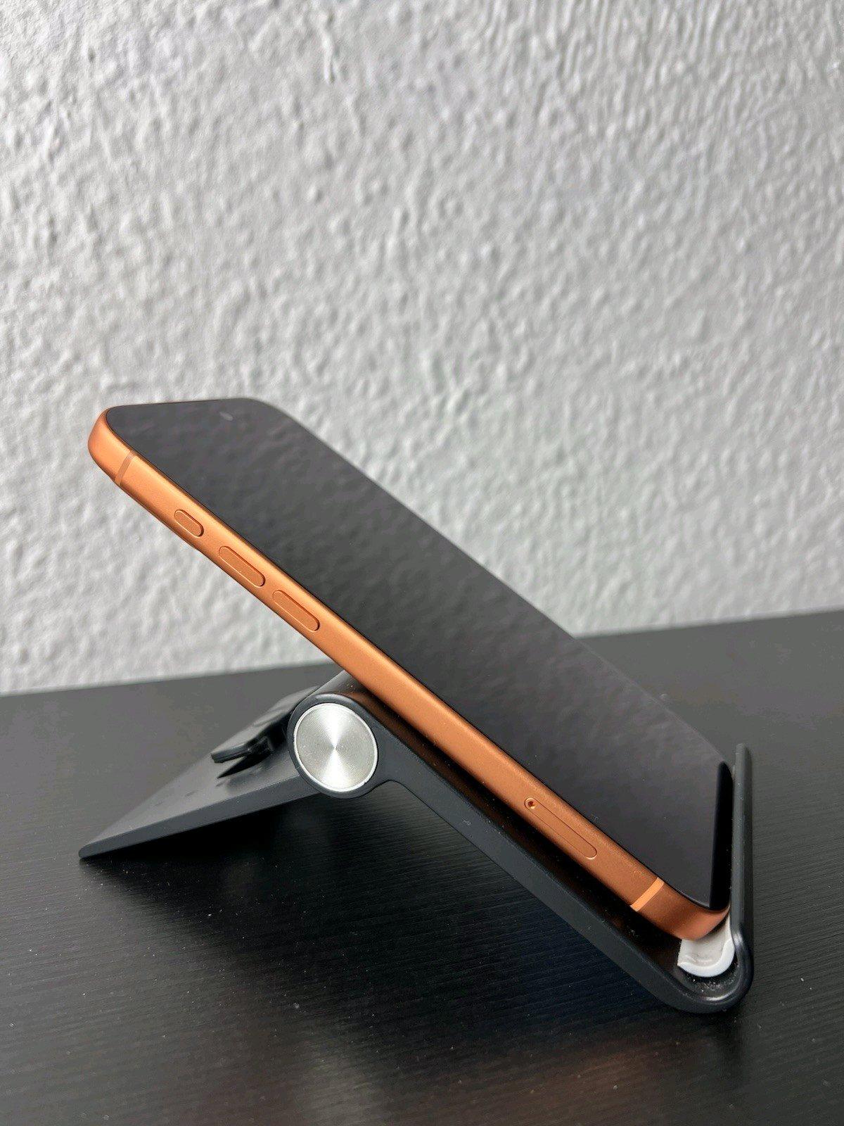 Appel iphone 17 pro max 256GB - Alpine, Arizona - FleaMarketBay