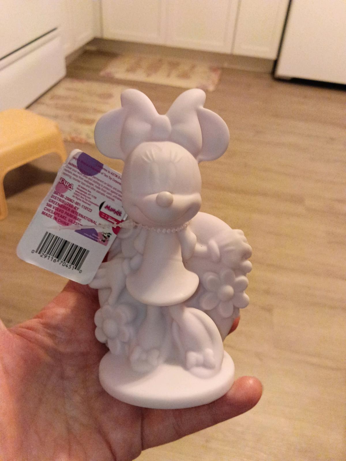 Minnie mouse figurine - Madison, Indiana - FleaMarketBay