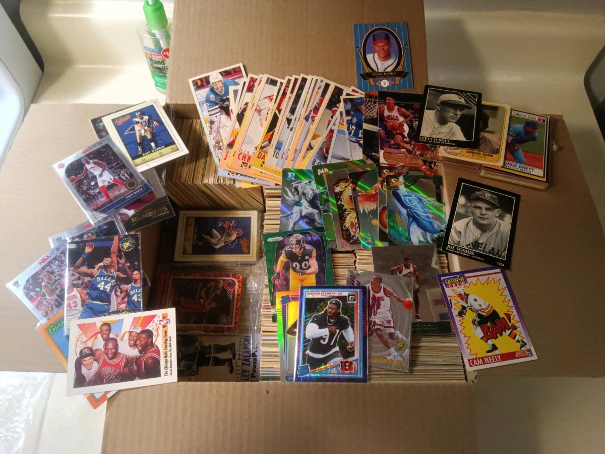 sports and trading card collection pickup or ship - Rossville, Georgia - FleaMarketBay