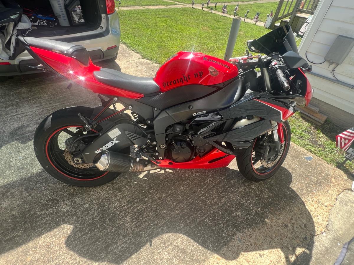 motorcycle 2010 Kawasaki zx600 - Norfolk, Virginia - FleaMarketBay