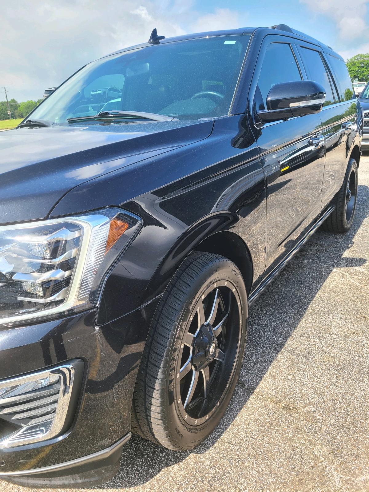 2019 Ford Expedition Limited - Commerce, Texas - FleaMarketBay