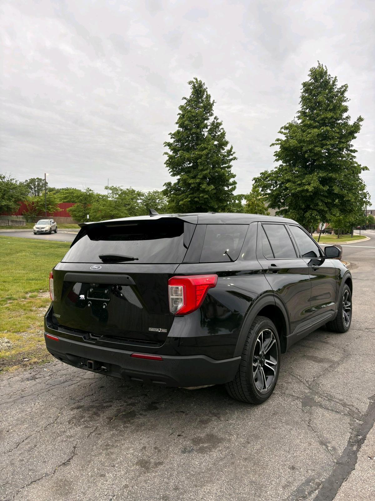 2021 FORD EXPLORER UTILITY 4X4  CLEAN TITLE - West Chicago, Illinois - FleaMarketBay