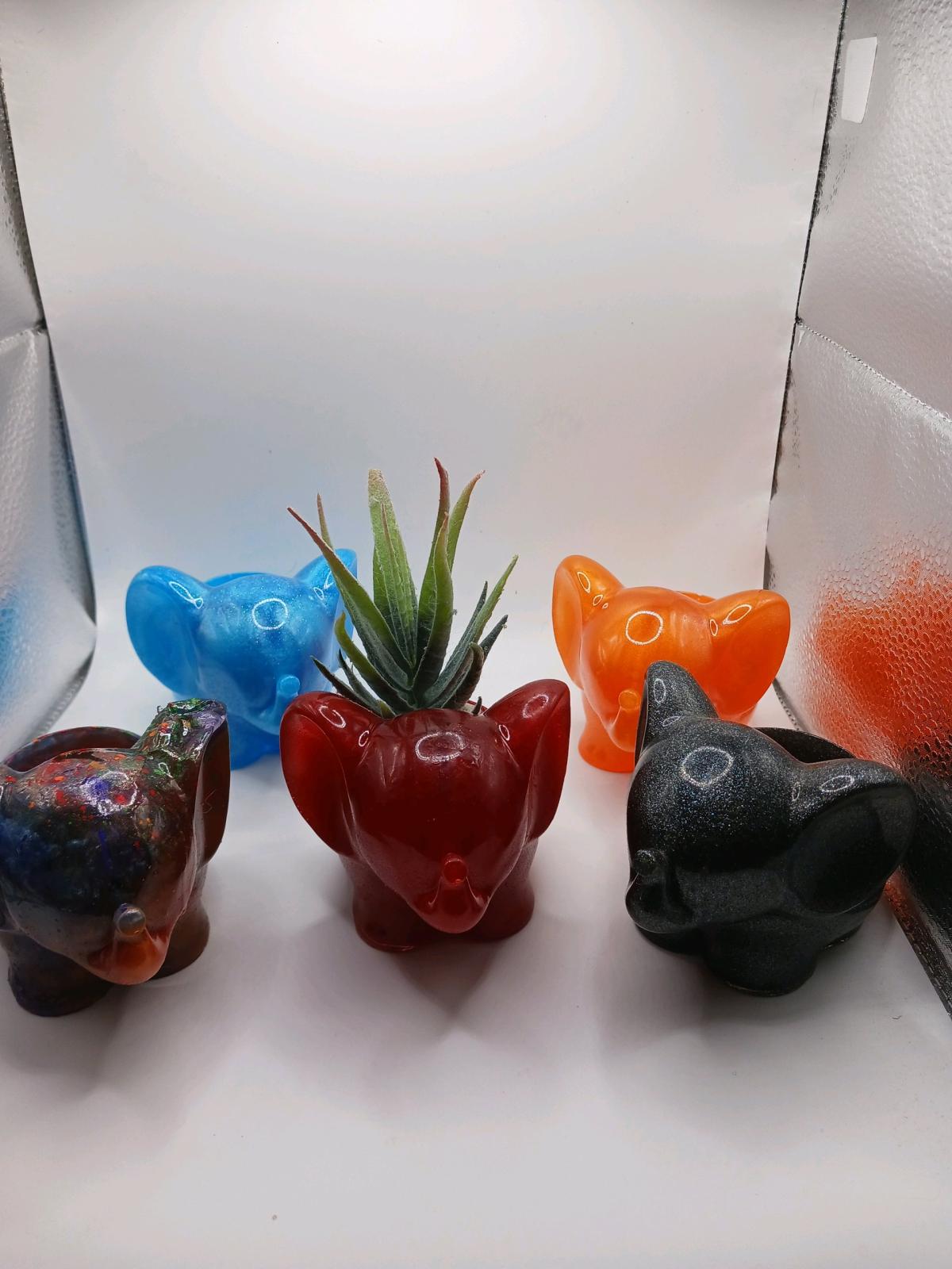 you choose  resin Pieces - Lancaster, Pennsylvania - FleaMarketBay