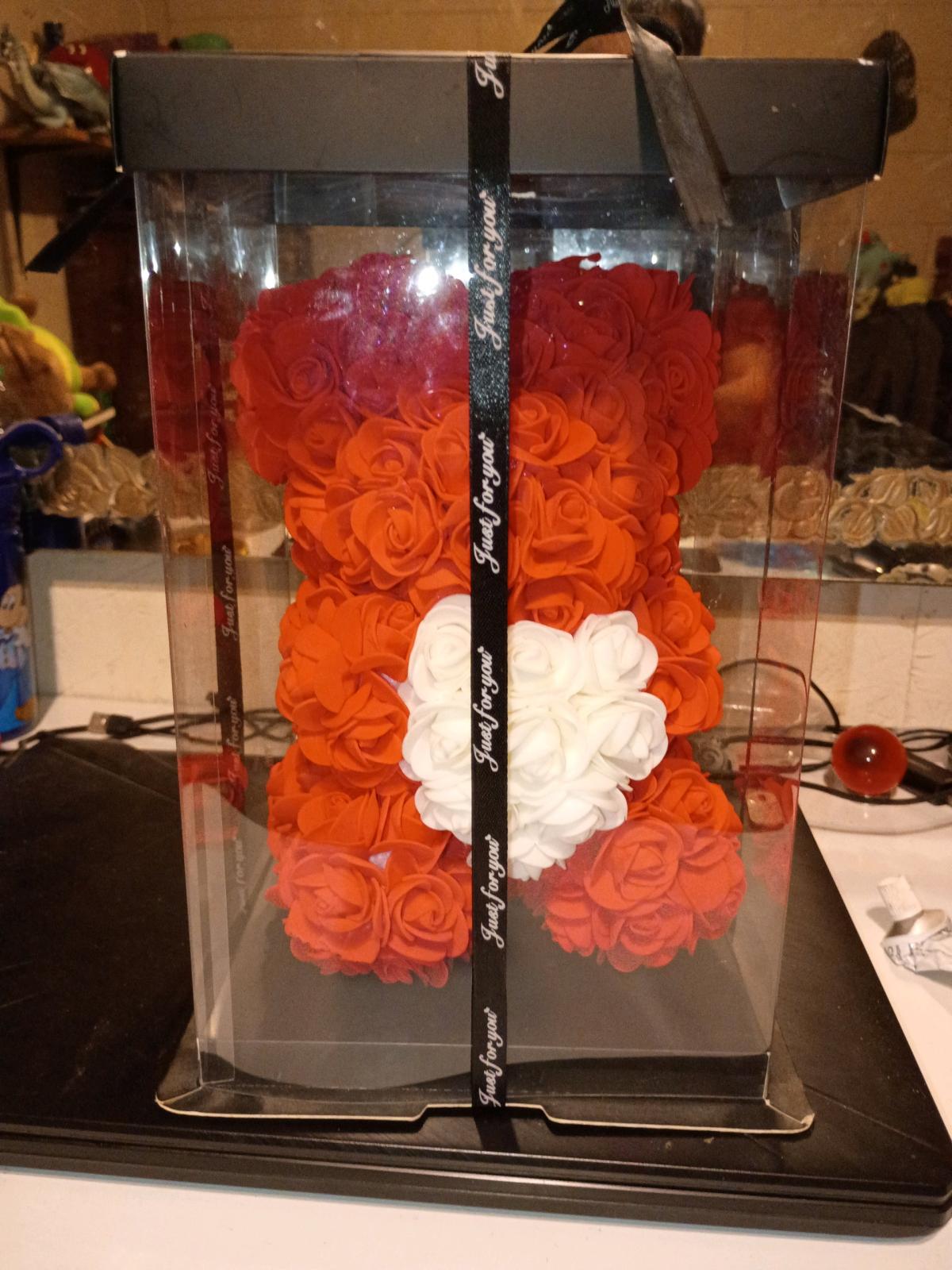 red and white artificial rose teddy bear gift set - Powder Springs, Georgia - FleaMarketBay
