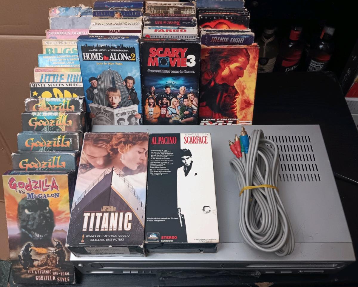 VHS DVD PLAYER - Adams, New York - FleaMarketBay