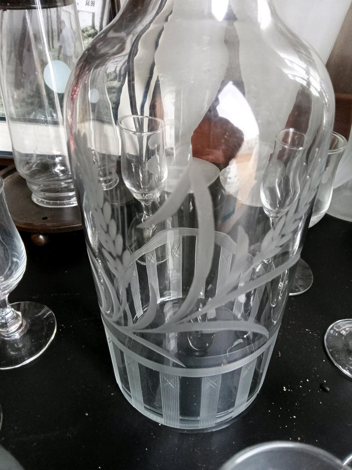 Bottle with etched glass and shot glasses - Amarillo, Texas - FleaMarketBay