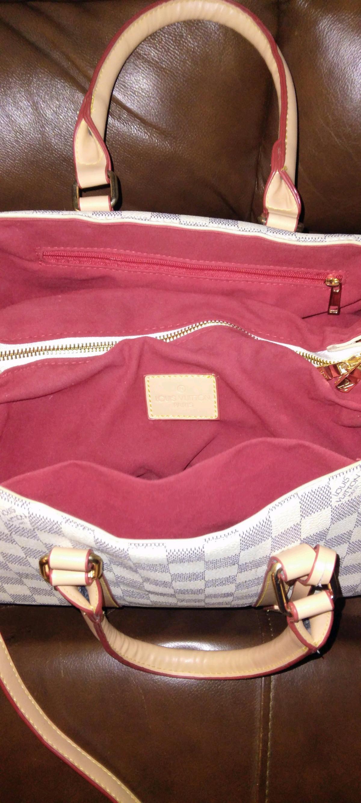 LOUIS VUITTON PARIS PURSE and credit card holder - Trinity, Alabama - FleaMarketBay