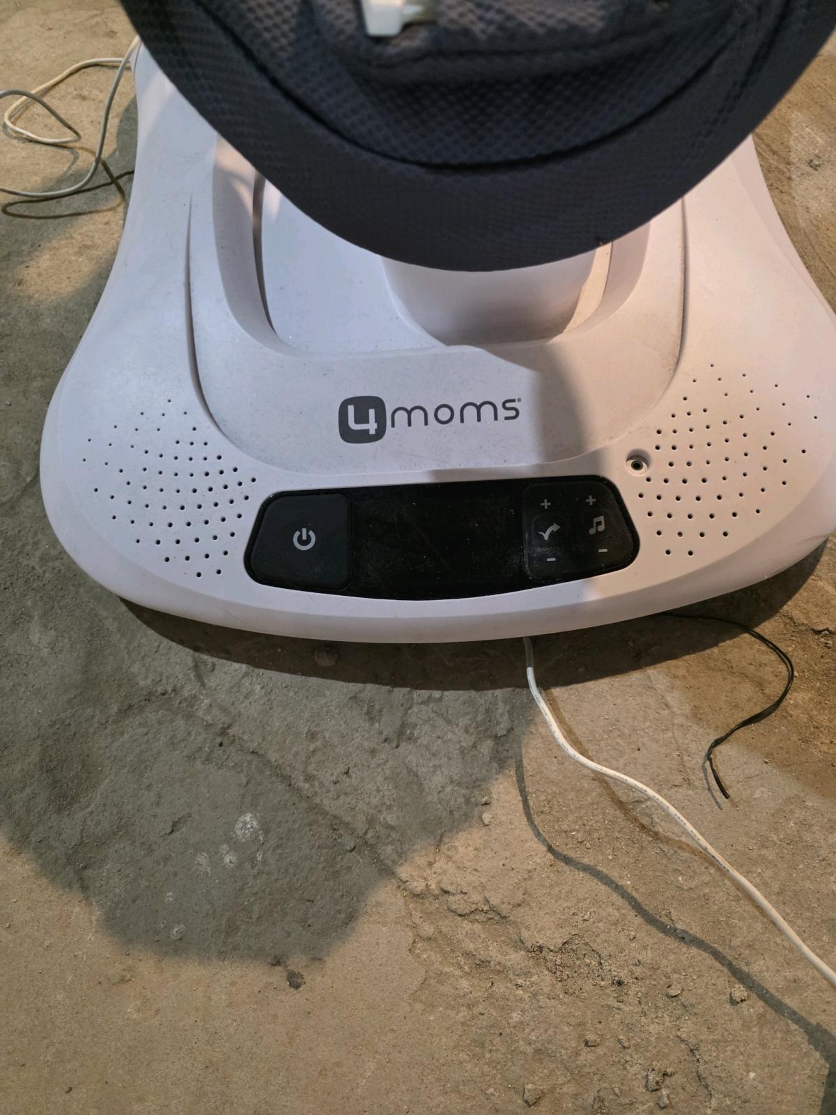 4Moms baby swing - Philadelphia, Pennsylvania - FleaMarketBay