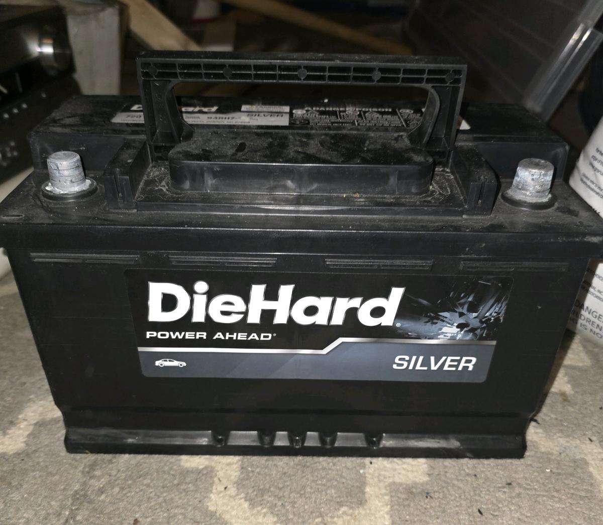 Die Hard Silver battery - Bronx, New York - FleaMarketBay