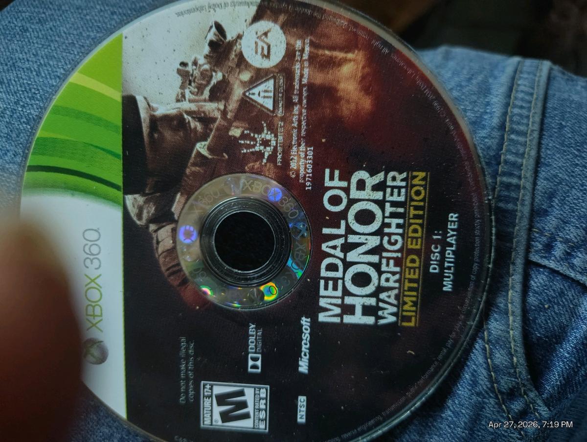 xbox 36oconsole cords 3 games two controllers 60gbharddrive - Omaha, Nebraska - FleaMarketBay