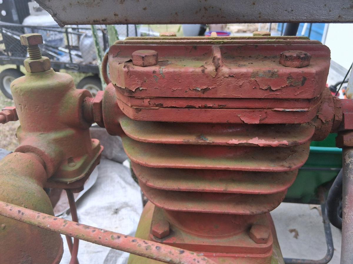 Antique farm air compressor it works - Pensacola, Florida - FleaMarketBay
