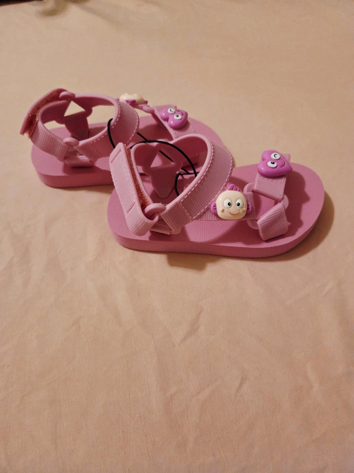 Bebe sandals for toddler girl - Brooklyn, New York - FleaMarketBay