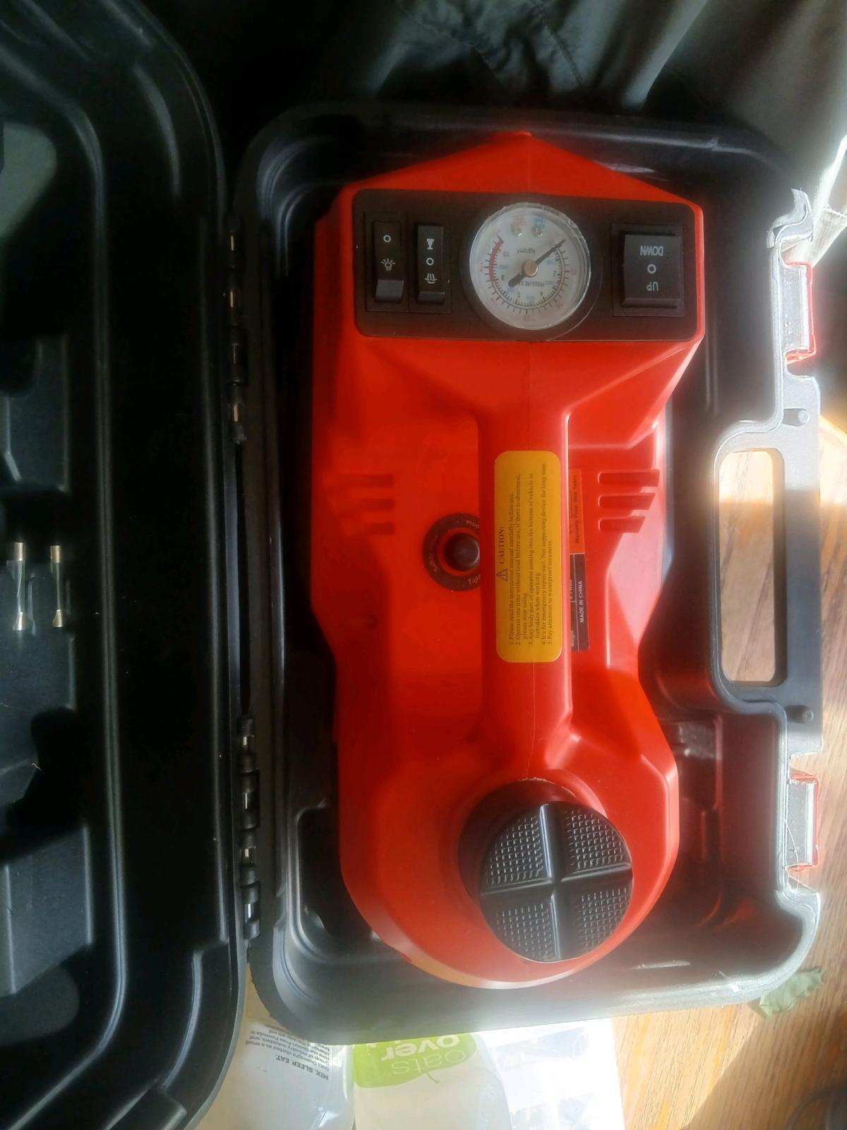 DC12V  Electric hydraulic jack - Oakland, California - FleaMarketBay