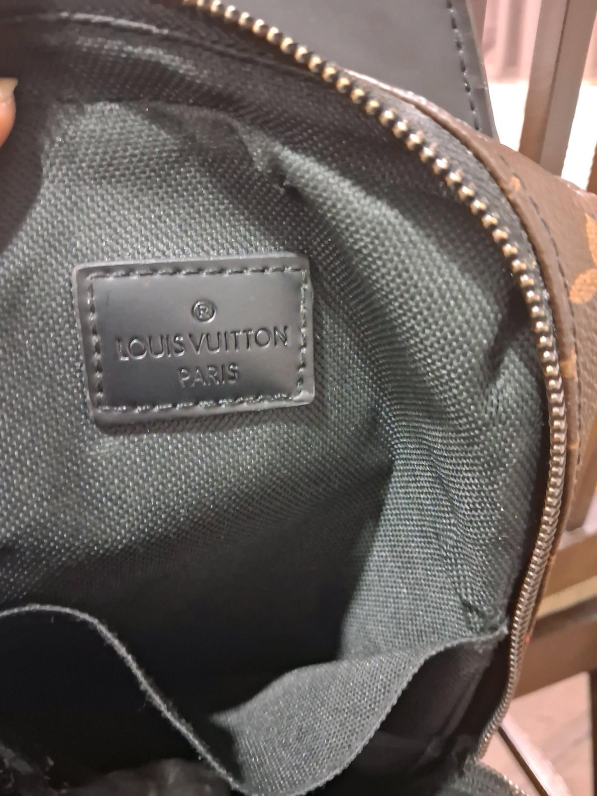 Louis Vuitton shoulder sling bag - Houston, Texas - FleaMarketBay