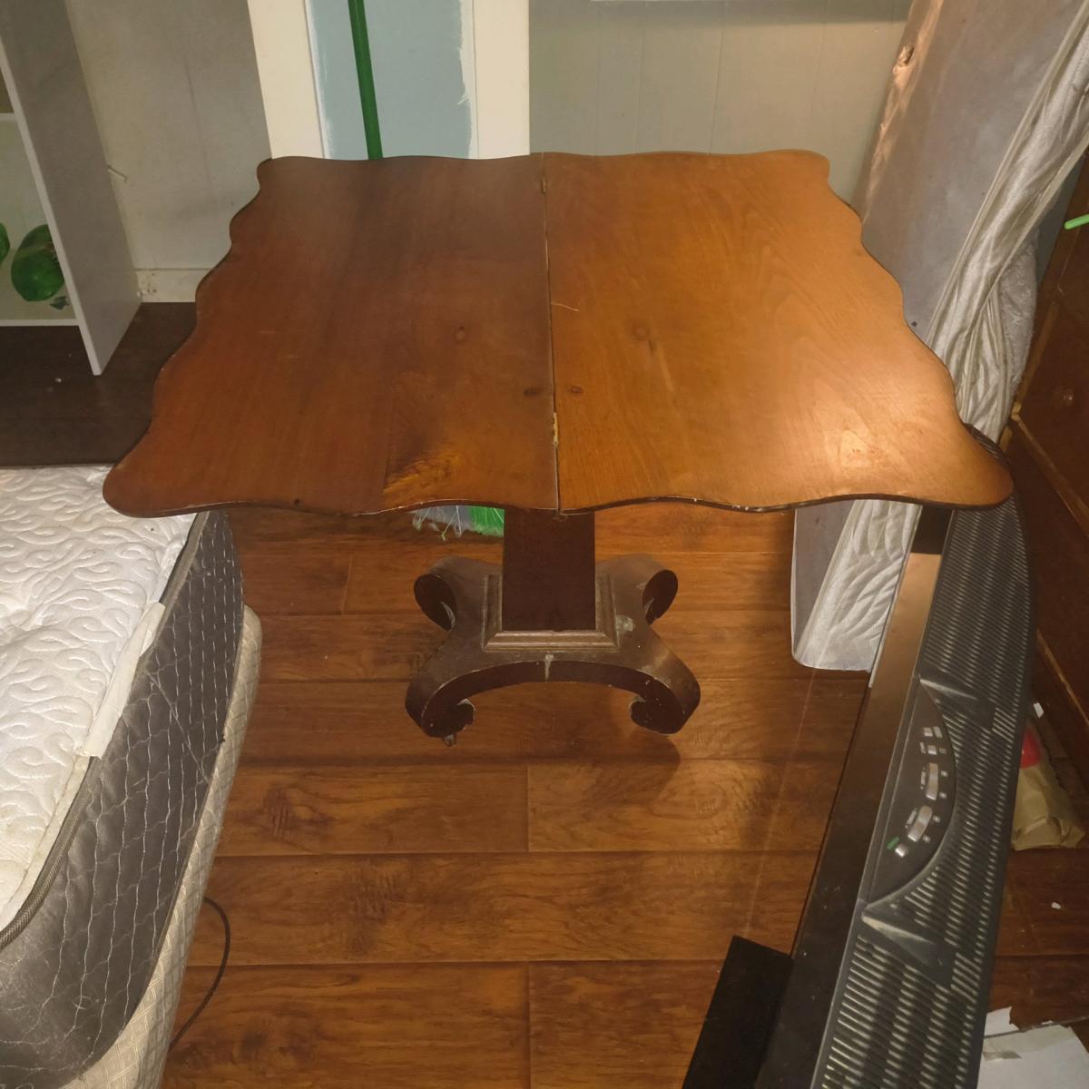 an antique top fold gaming card table - Westbrook, Maine - FleaMarketBay