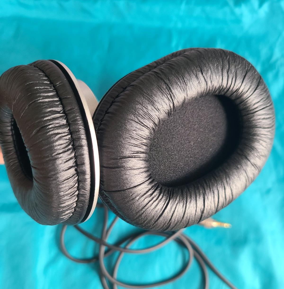 Roland RH200 Stereo Monitor Headphones - Bronx, New York - FleaMarketBay