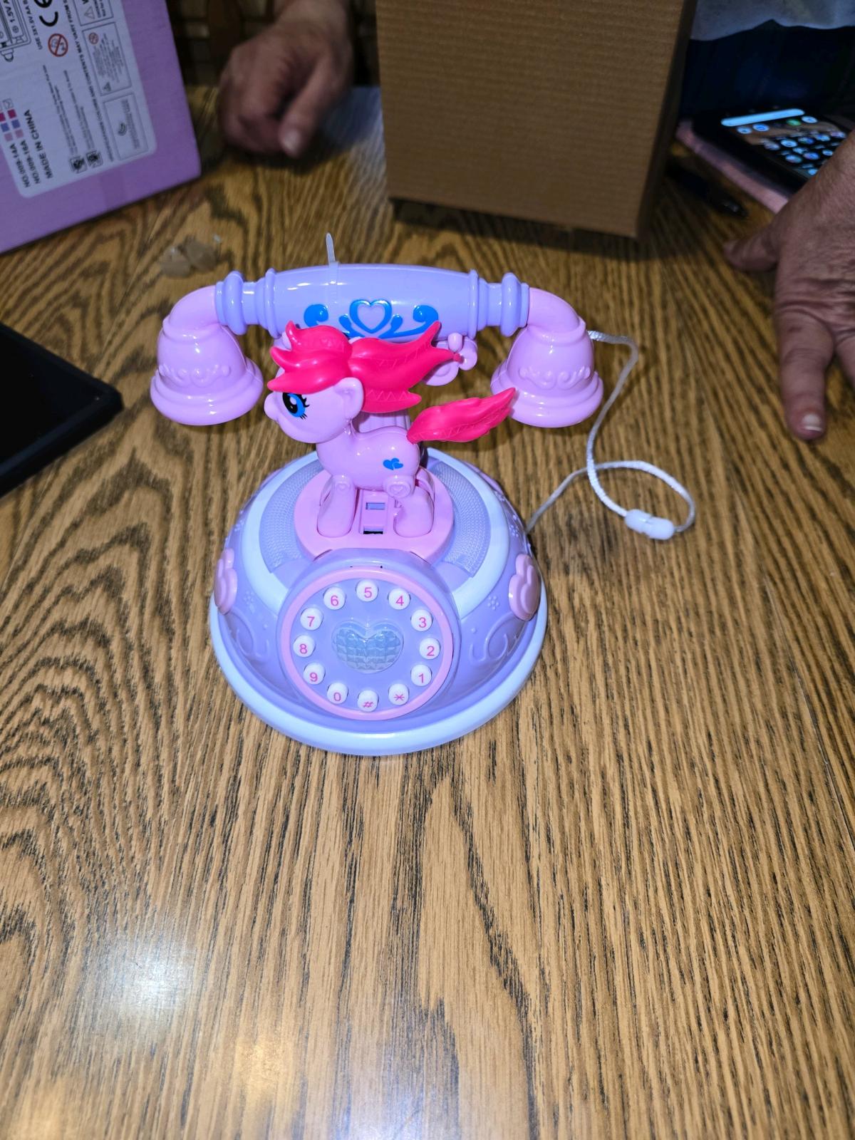 childrens toy phone - High Point, North Carolina - FleaMarketBay