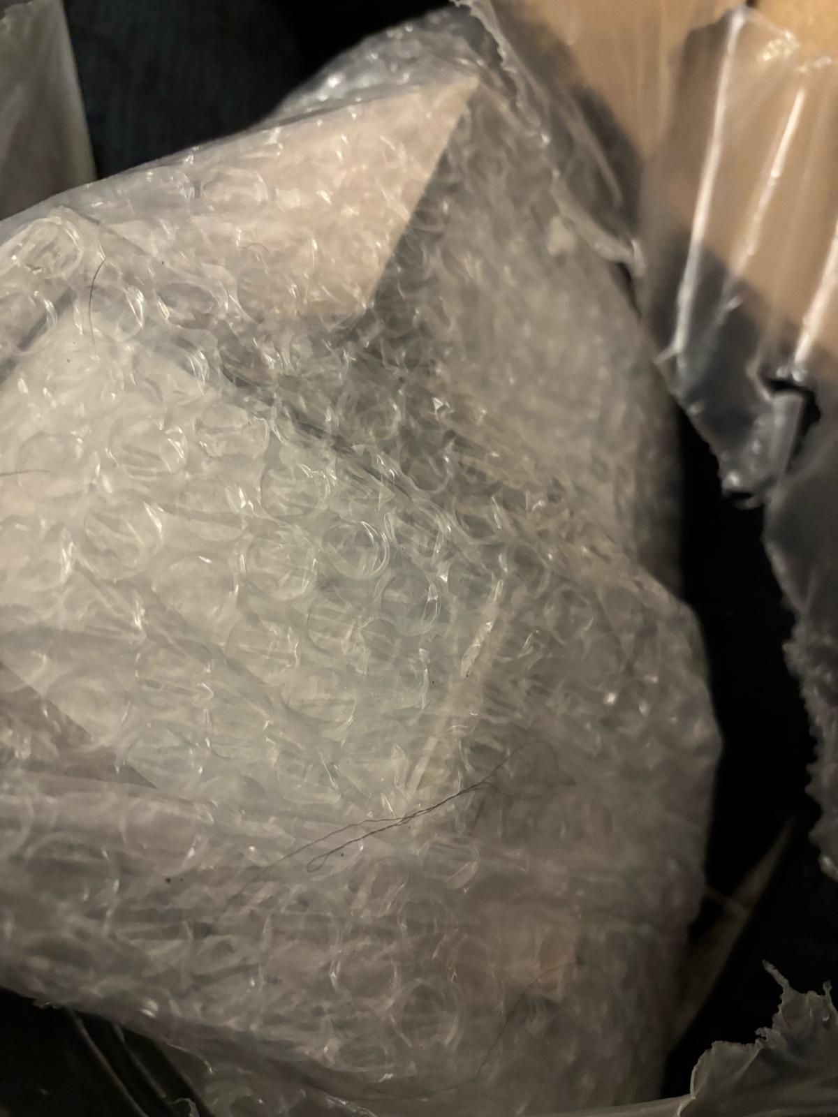 grey and navy loveseat - Waterbury, Connecticut - FleaMarketBay
