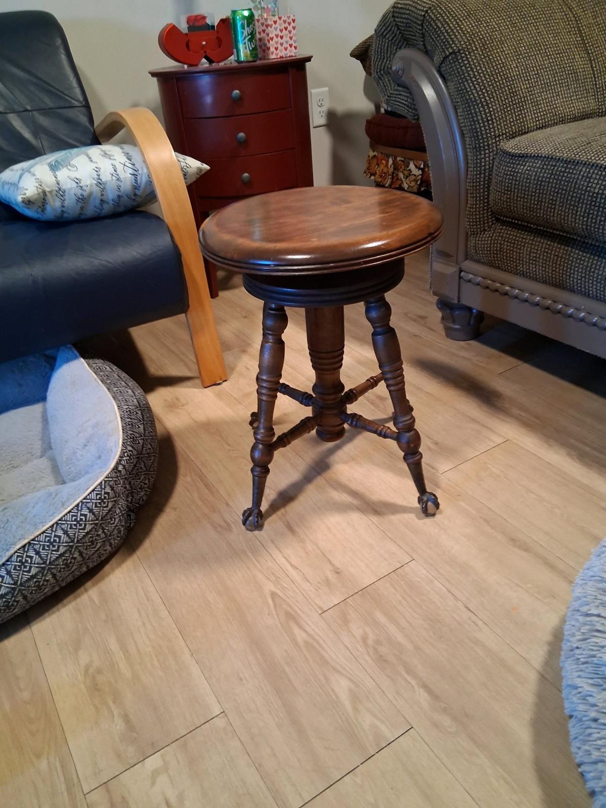 H HOLTZMAN ANTIQUE WOODEN CLAW FOOT PIANO STOOL - Minneapolis, Minnesota - FleaMarketBay