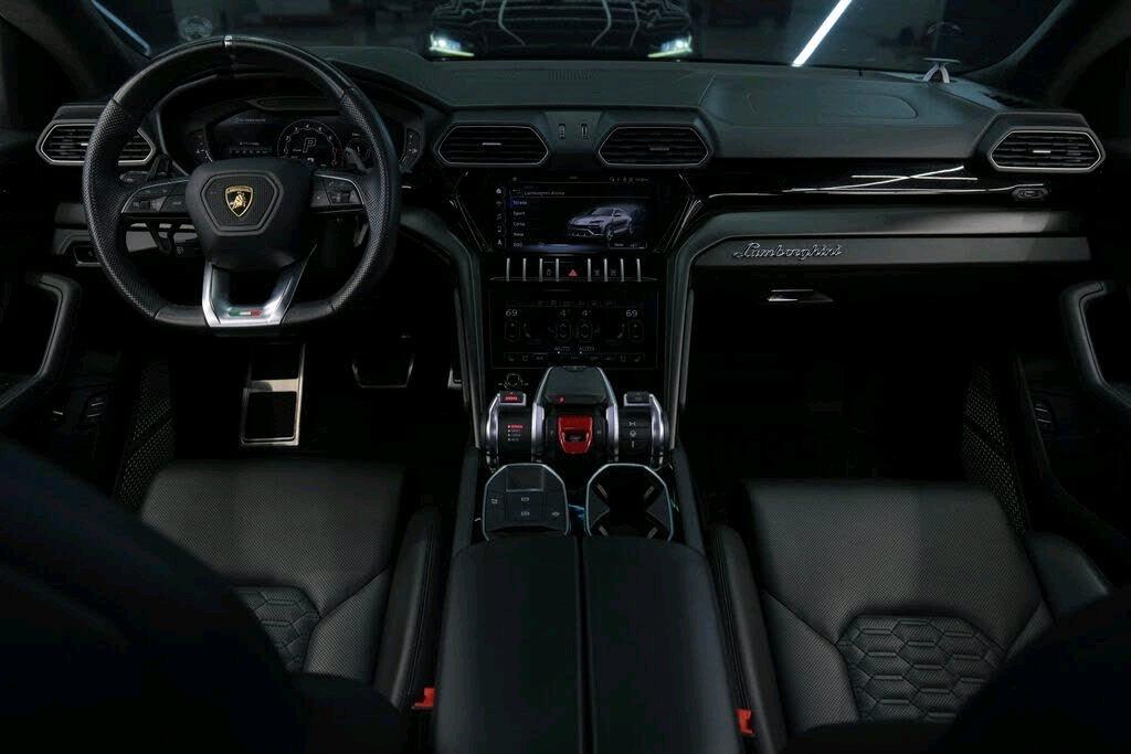 2022 Lamborghini Urus AWD FX - Bethel, Delaware - FleaMarketBay