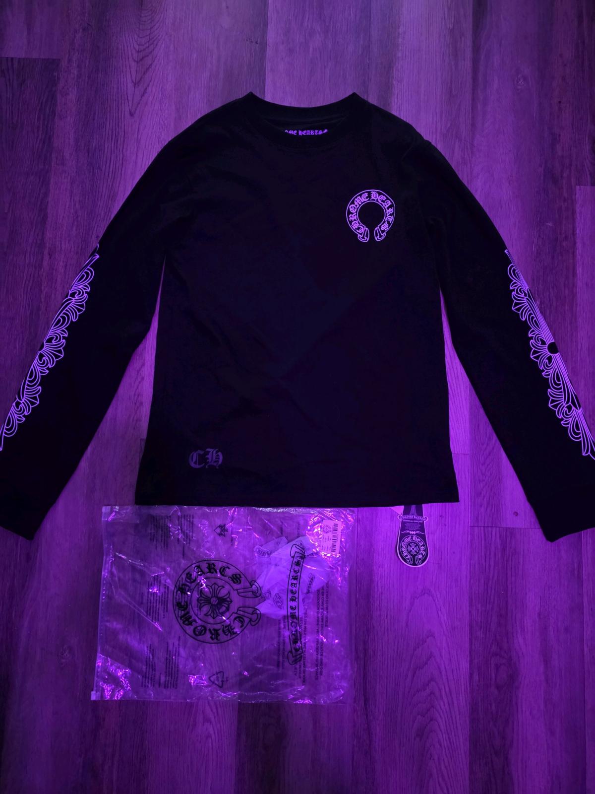 Long sleeve black and white chrome heart long sleeve tee - Atlanta, Georgia - FleaMarketBay