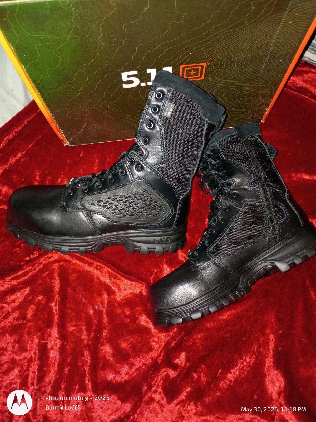 Black tall mens work boots sz 8 and half - Portland, Oregon - FleaMarketBay