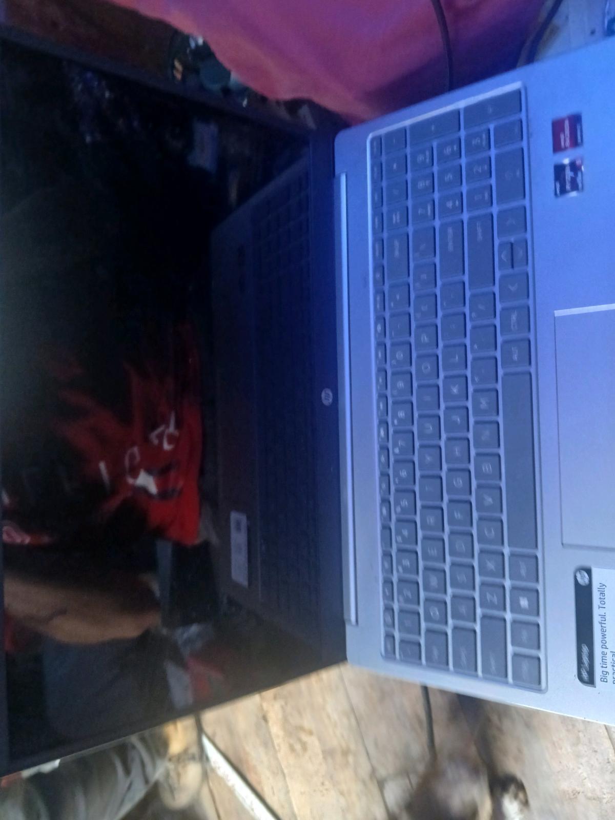 hp laptop its almost brand new just locked - Gaffney, South Carolina - FleaMarketBay